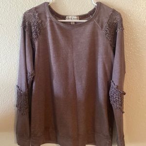 Knox Rose size L, long sleeve, mauve/purple wash, crew neck sweatshirt/top.